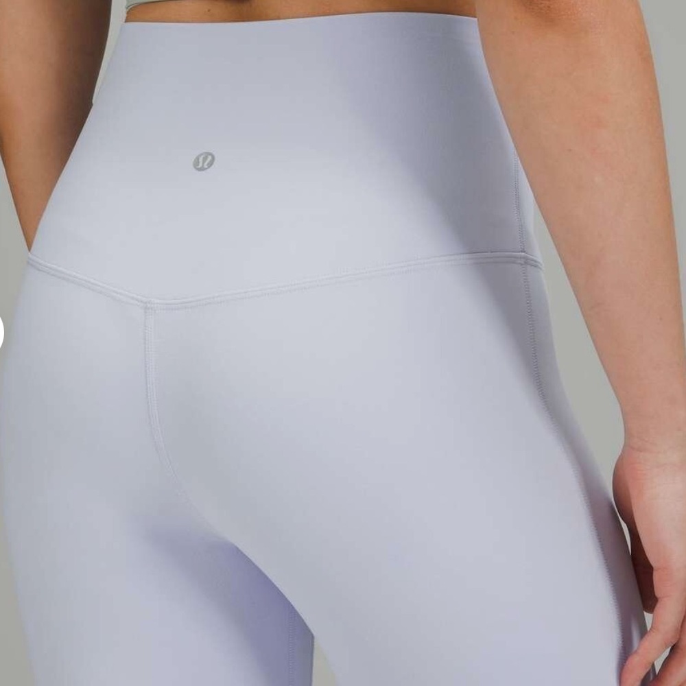 LULULEMON ALIGN HR CROP 21 LIGHT BLUE SIZE 0 EUC